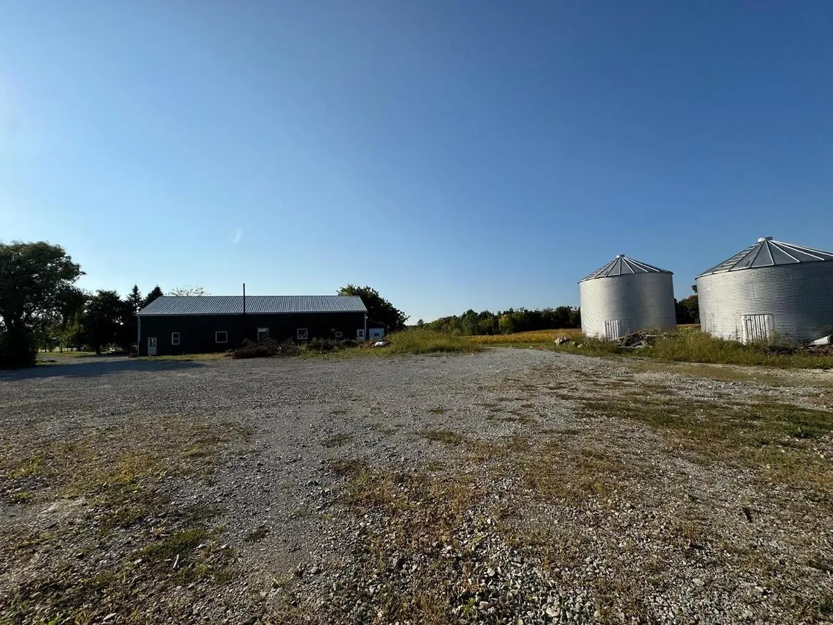Holiday home Charming Rustic Farmhouse Caledonia Canada
