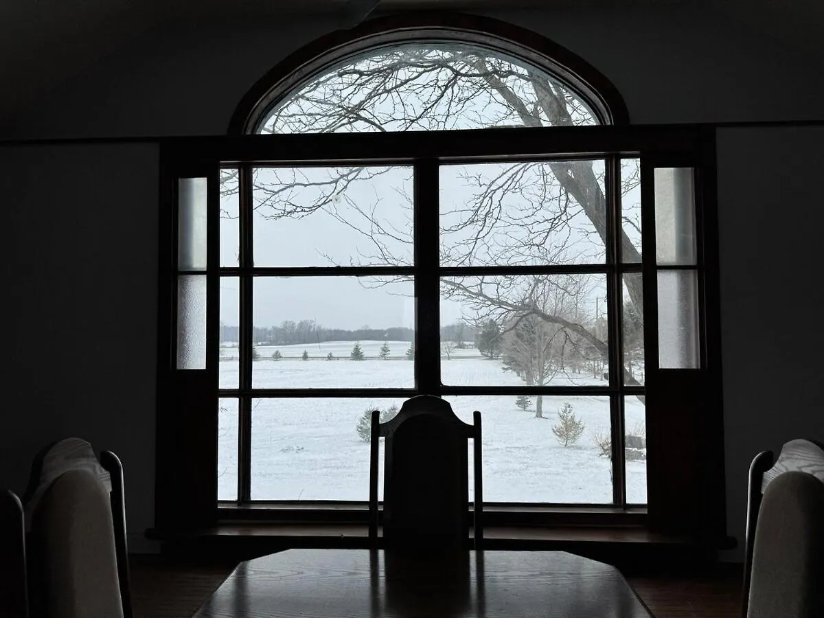 Charming Rustic Farmhouse Caledonia 0*,  Canada